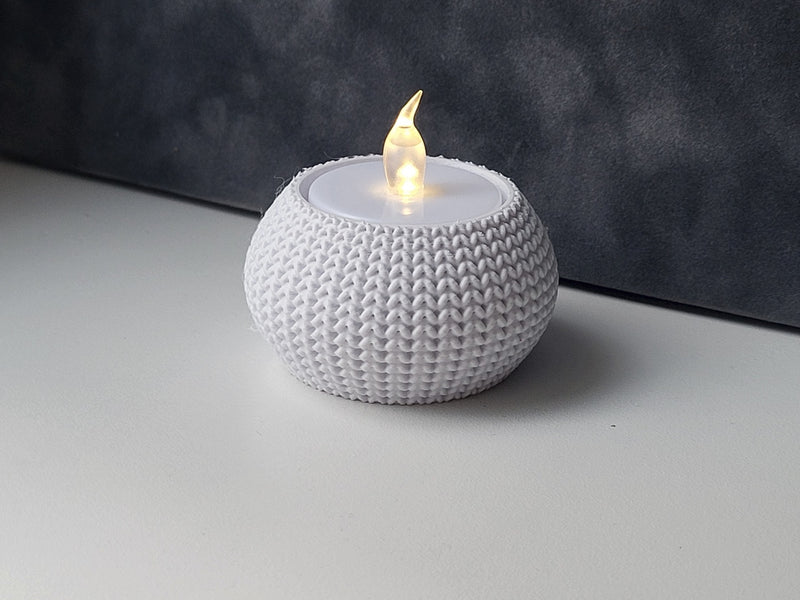 Knitted Tea Light Holder - image 3