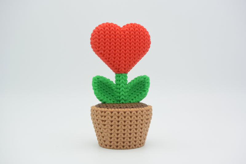 Knitted Heart Plant In a Pot (3 Filament Changes) - image 2