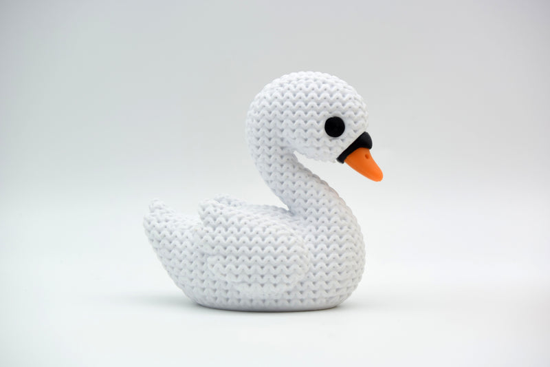 Knitted Swan - image 2