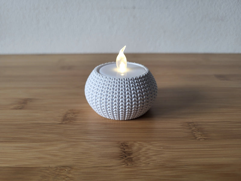 Knitted Tea Light Holder - image 2